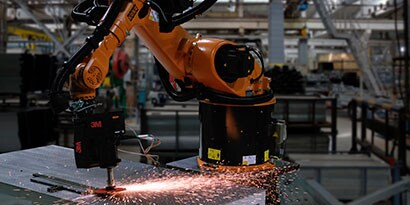 ready2_grind robot grinding a weld

