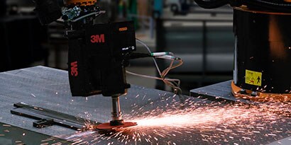 3M Active Compliant Tool and abrasive disc
