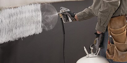 A spray adhesive laminate for a large surface area
